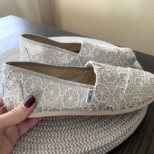 toms bridal shoes